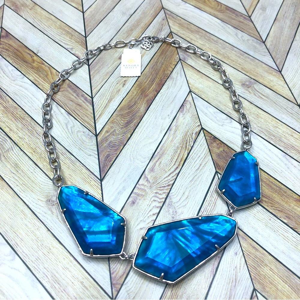 Kendra Scott Violet Statement Necklace in Peacock Blue Illusion